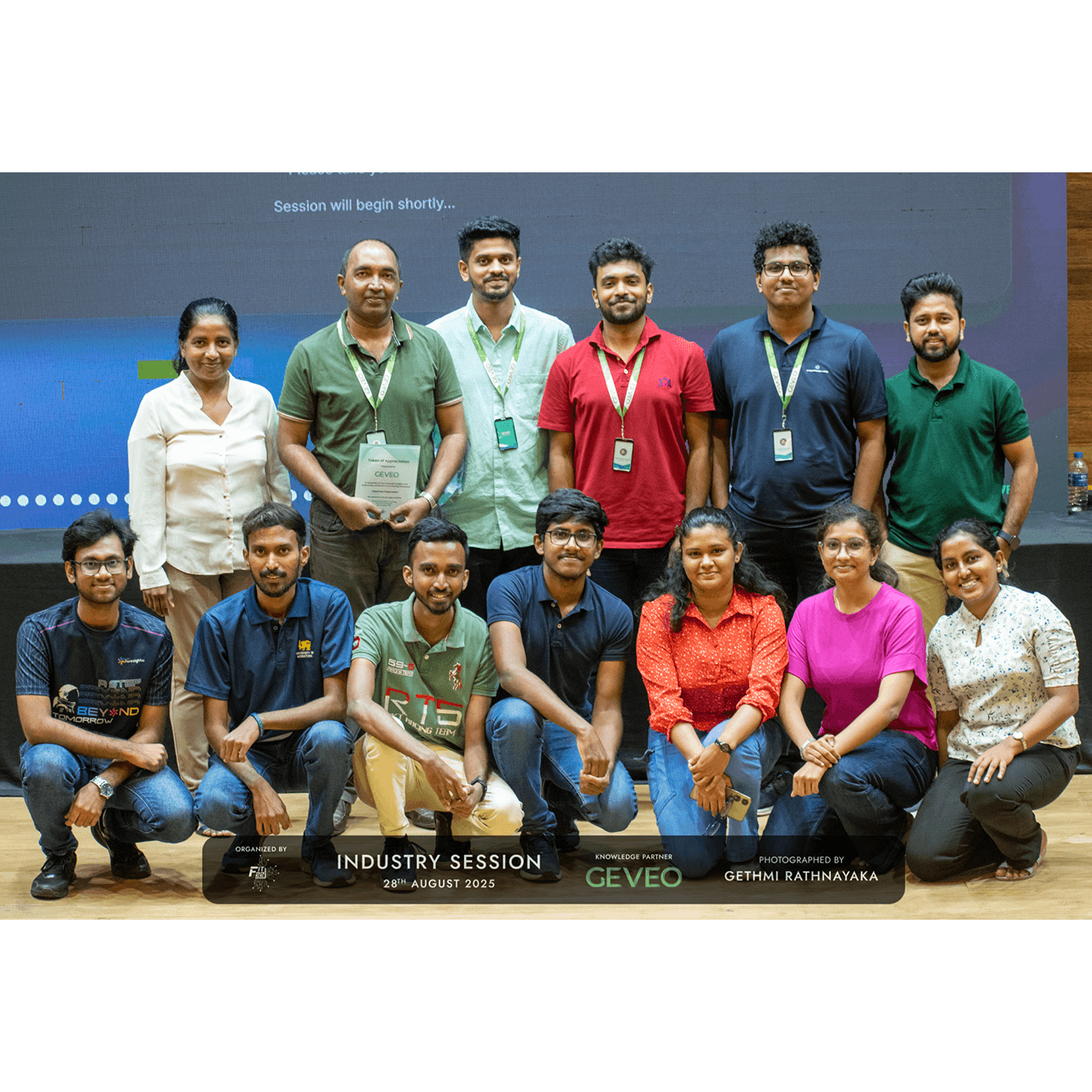 Engineers in a knowledge-sharing session